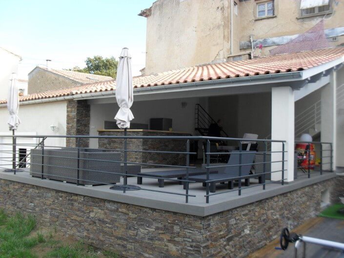 Auvent et terrasse composite